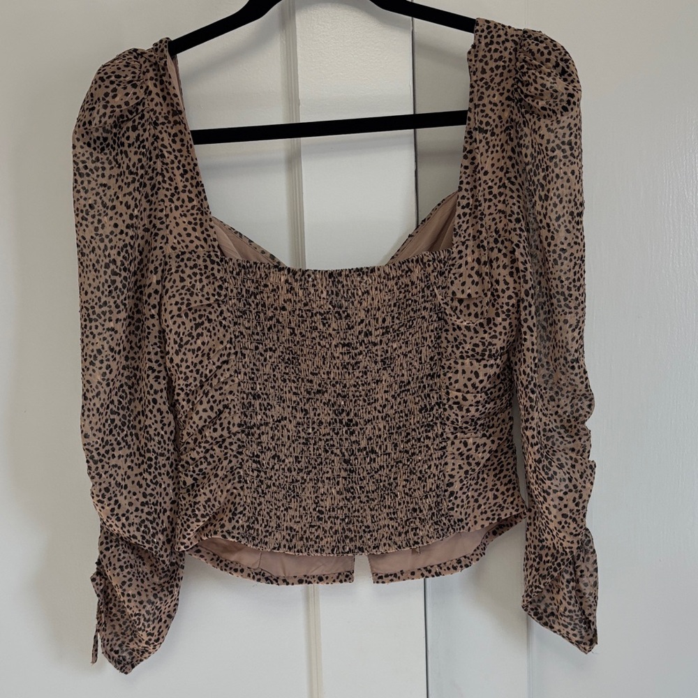 Astr Leopard Print Ruched Blouse - Picture 4 of 6